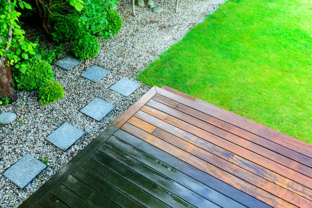 Best Sidewalk and Walkway Cleaning  in Springfield, MN